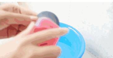 長(zhǎng)痘？閉口？粉刺？你的氣墊粉撲該洗洗啦！